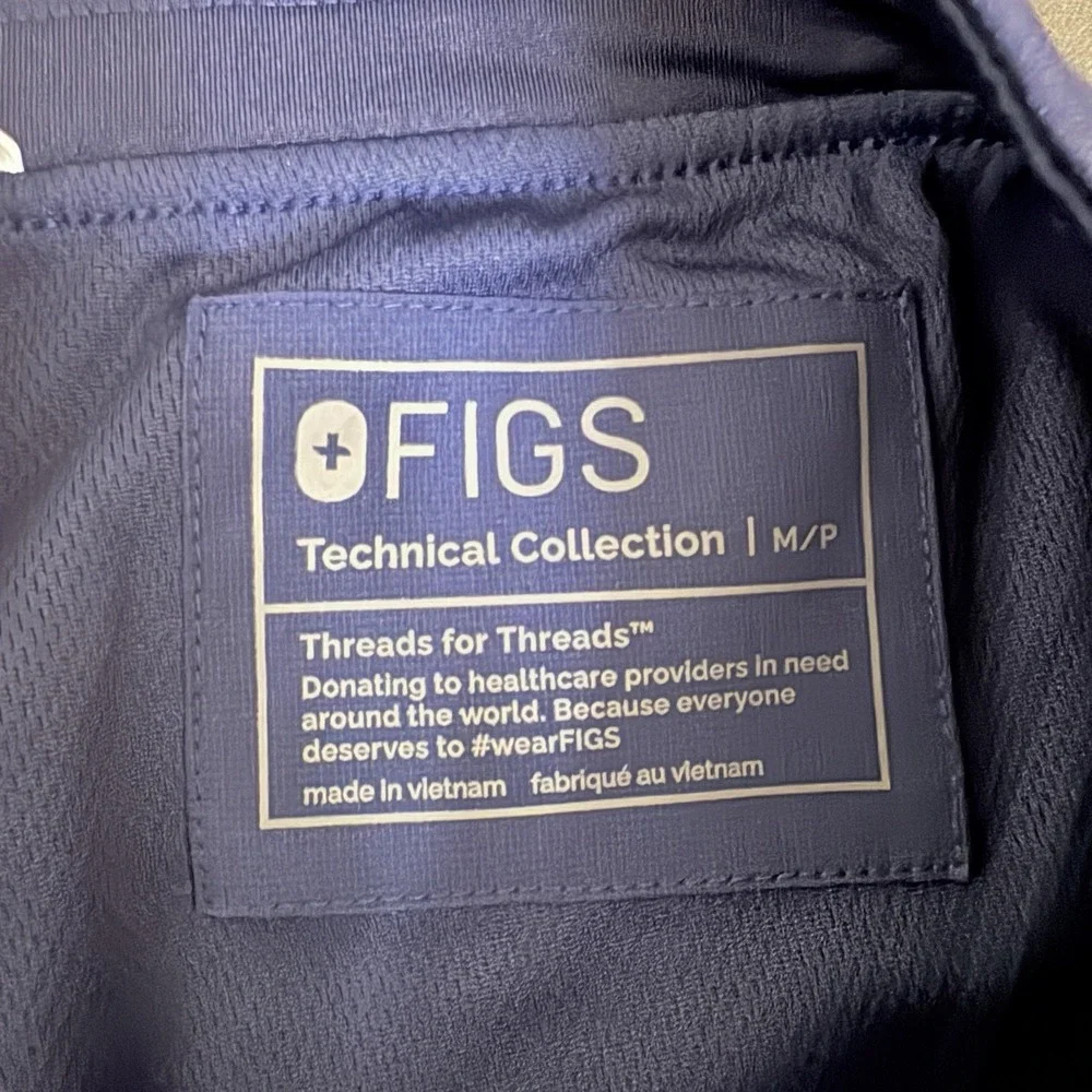 Figs Technical Collection FREEx Lined Cargo Pants Women M Petite‎ Navy PO 3997